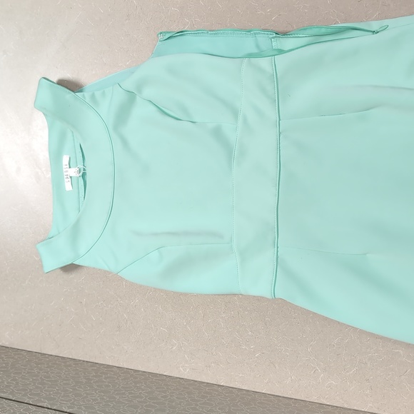 Spence Short Sleeveless Green Dress - Size:4 - Picture 2 of 4